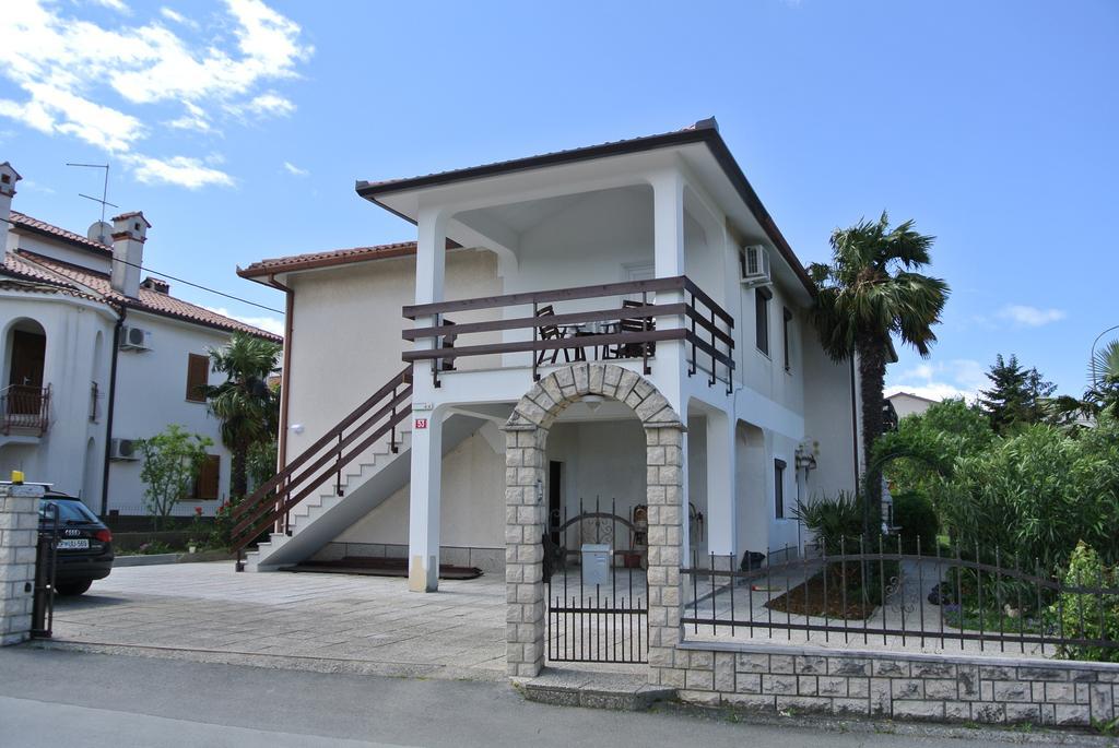 Apartmaji Nika Izola Exteriör bild